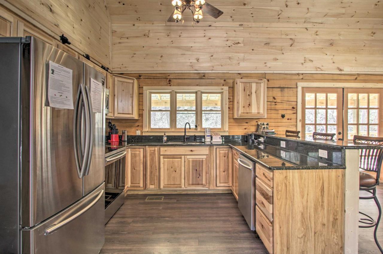The Phoenix Cabin With Hot Tub In Gatlinburg! Εξωτερικό φωτογραφία