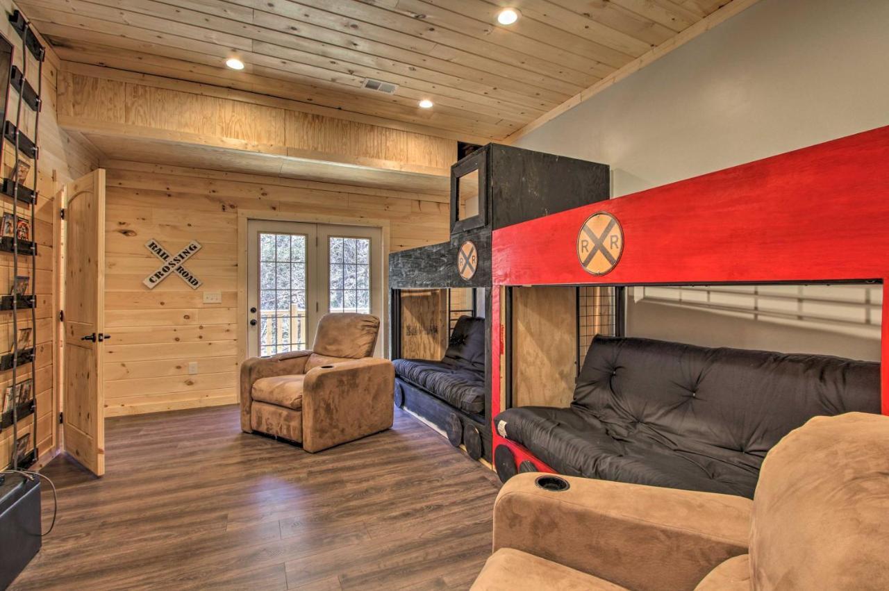 The Phoenix Cabin With Hot Tub In Gatlinburg! Εξωτερικό φωτογραφία